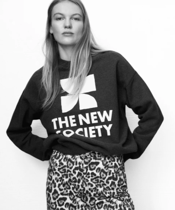 Alternative view of The new society sudadera logo galactic grey