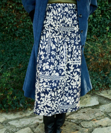 Alternative view of Magnolya falda selma blue hibiscus