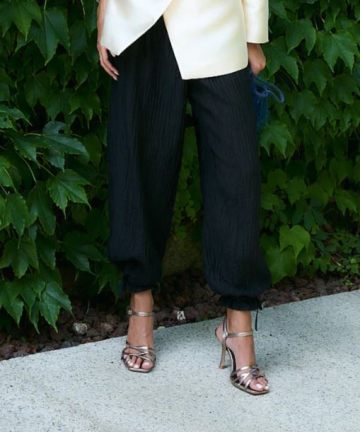 Sophie+Lucie pantalón bombacho arruguilla negro