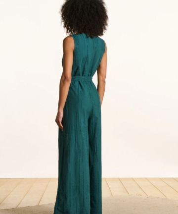 Alternative view of La Fee mono vlomee petróleo