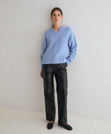 Alternative view of Yerse pantalón regular fit piel napa negro