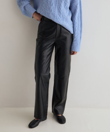 Yerse pantalón regular fit piel napa negro