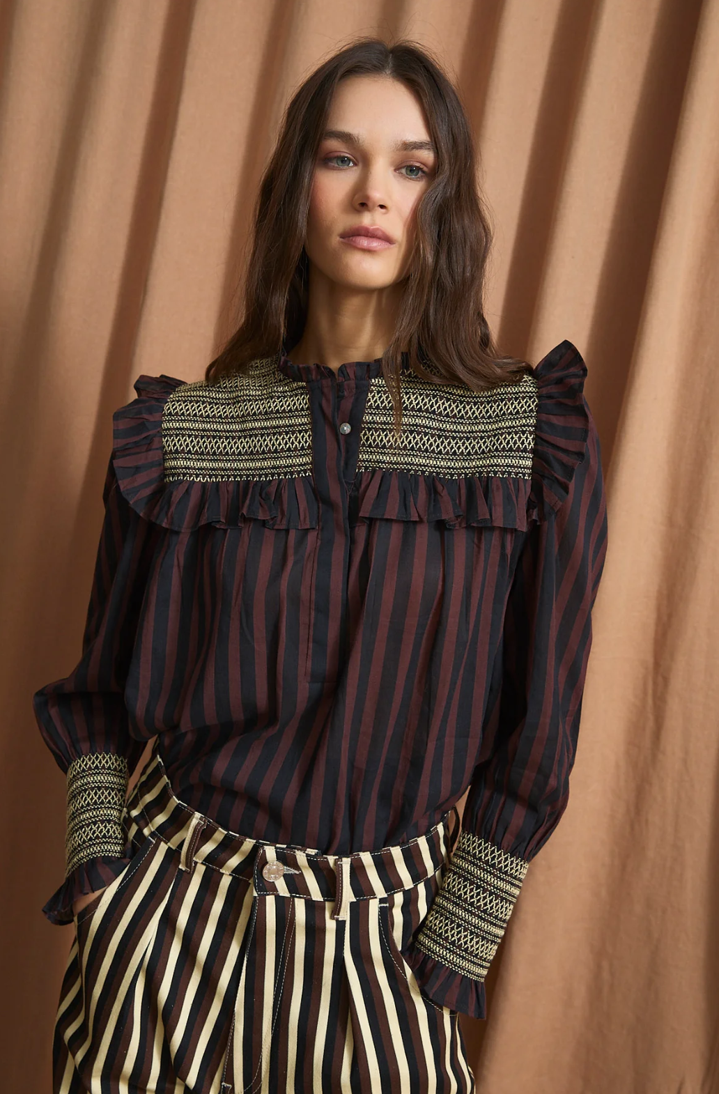 CAMISAS Y BLUSAS