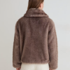 Yerse abrigo corto efecto pelo beige - Imagen 6