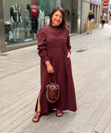 SeeUsoon vestido burdeos encajes y bordados