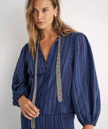 Alternative view of Magnolya blusa lisa blue stripes
