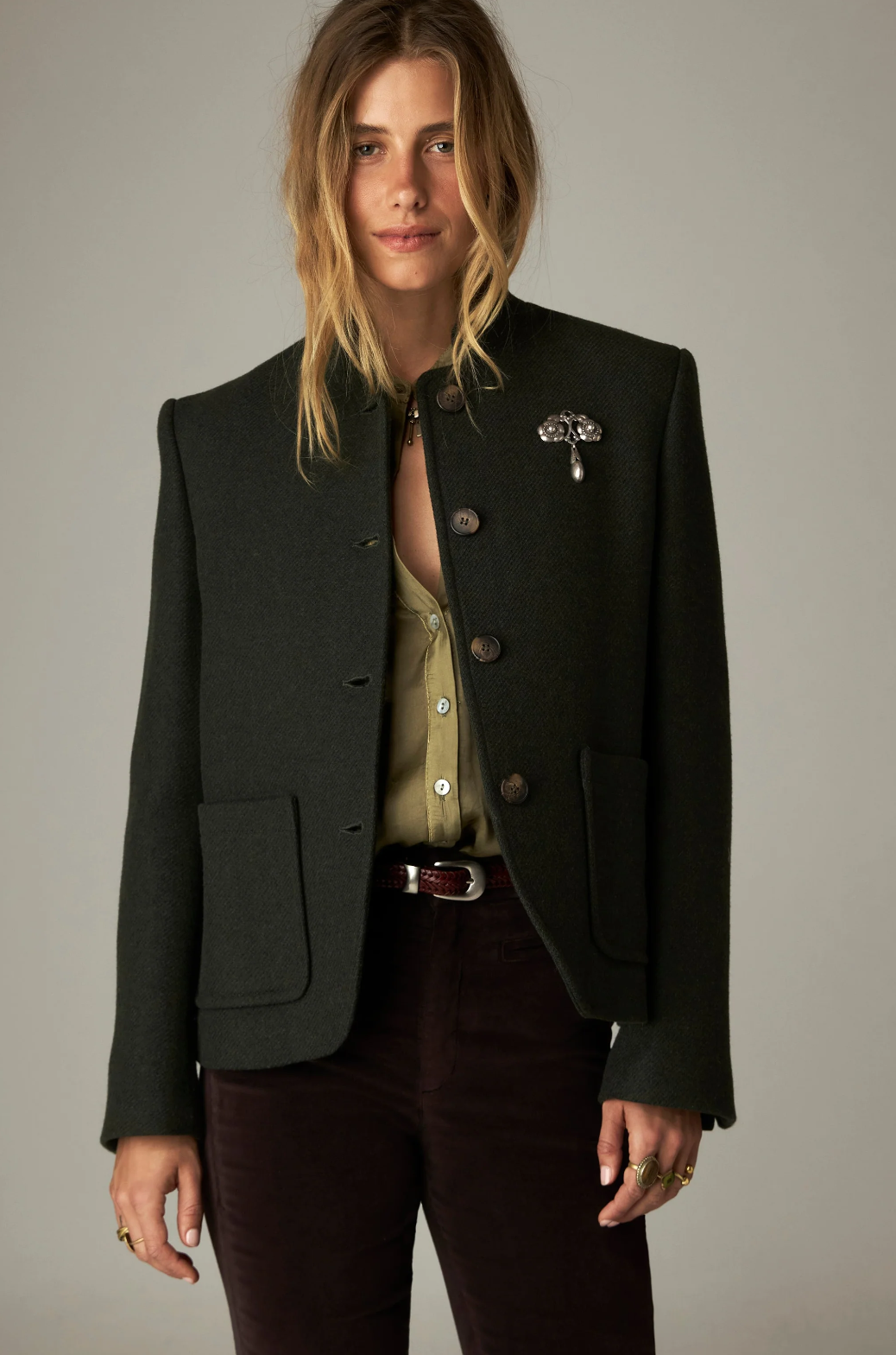 Maison Hotel chaqueta salao musgo