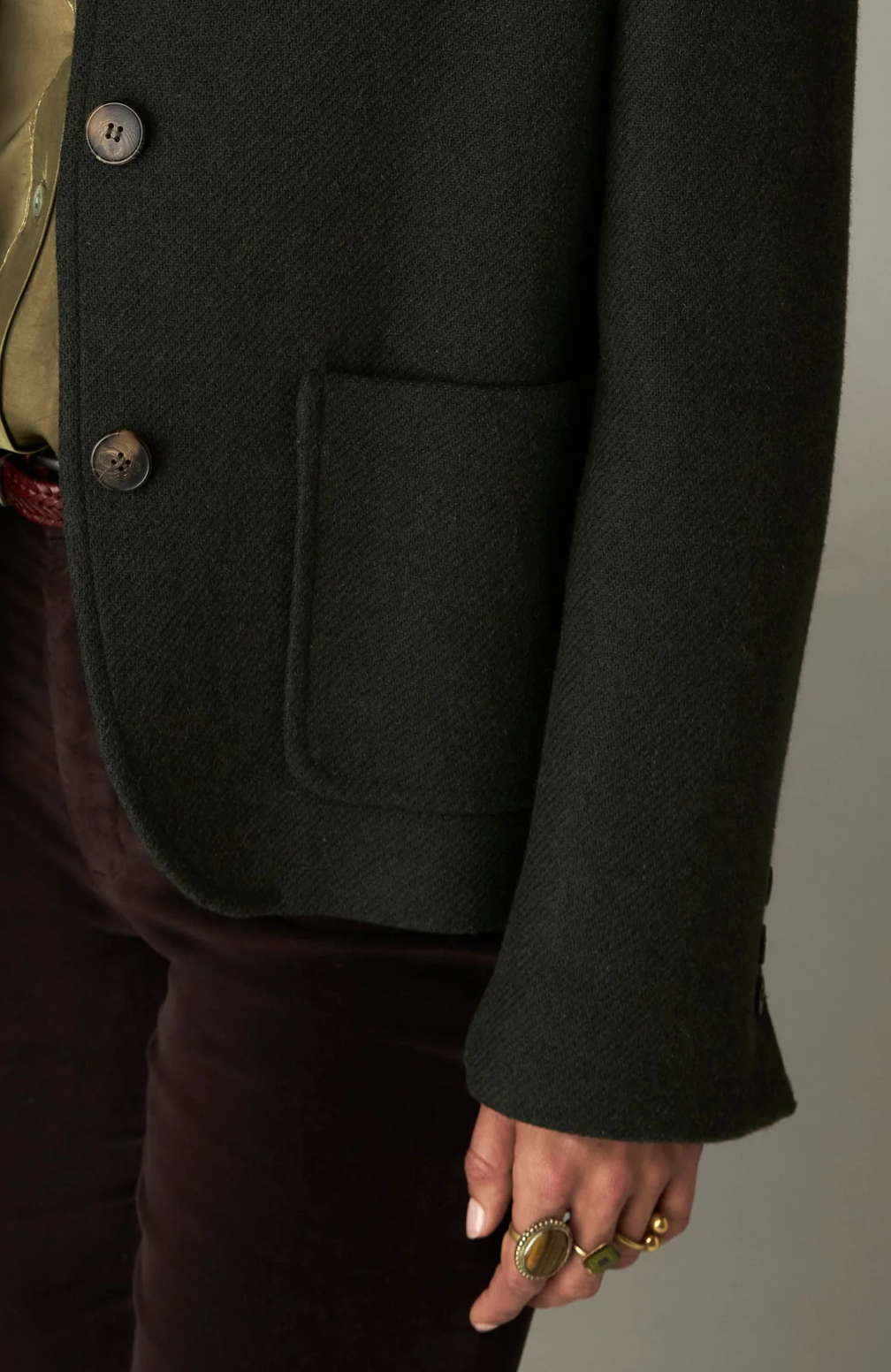 Maison Hotel chaqueta salao musgo - Imagen 3