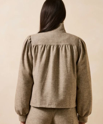 Alternative view of La Feé chaqueta gourou greige