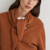 Yerse chaqueta marrón detalle pañuelo