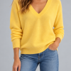 Solocascmir jersey amarillo cuello pico 100% cashmere