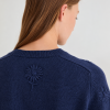 Yerse jersey azul marino con flores bordadas - Imagen 3