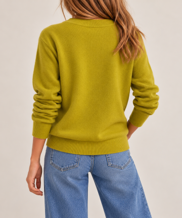 Alternative view of Solocascmir jersey verde cuello pico 100% cashmere